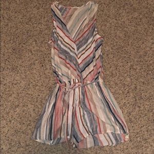 Cute striped romper!
